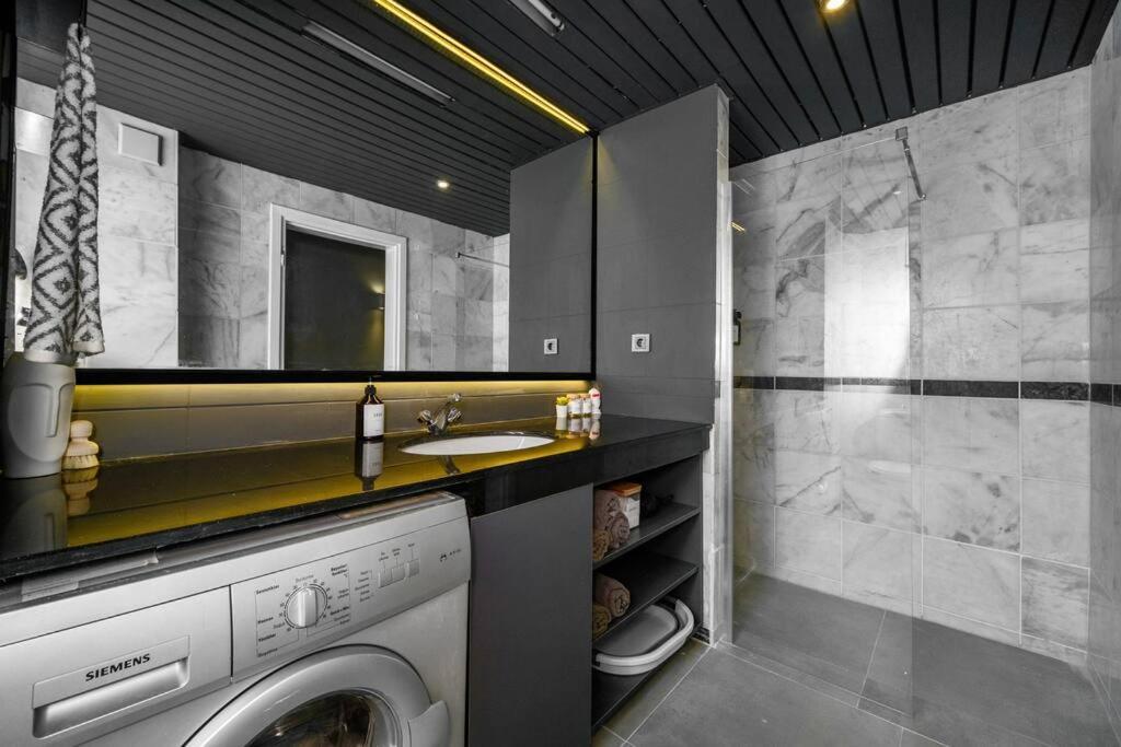 Modernhome *
